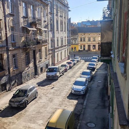 Apartment On Sheptytskyh 27 Львов Экстерьер фото