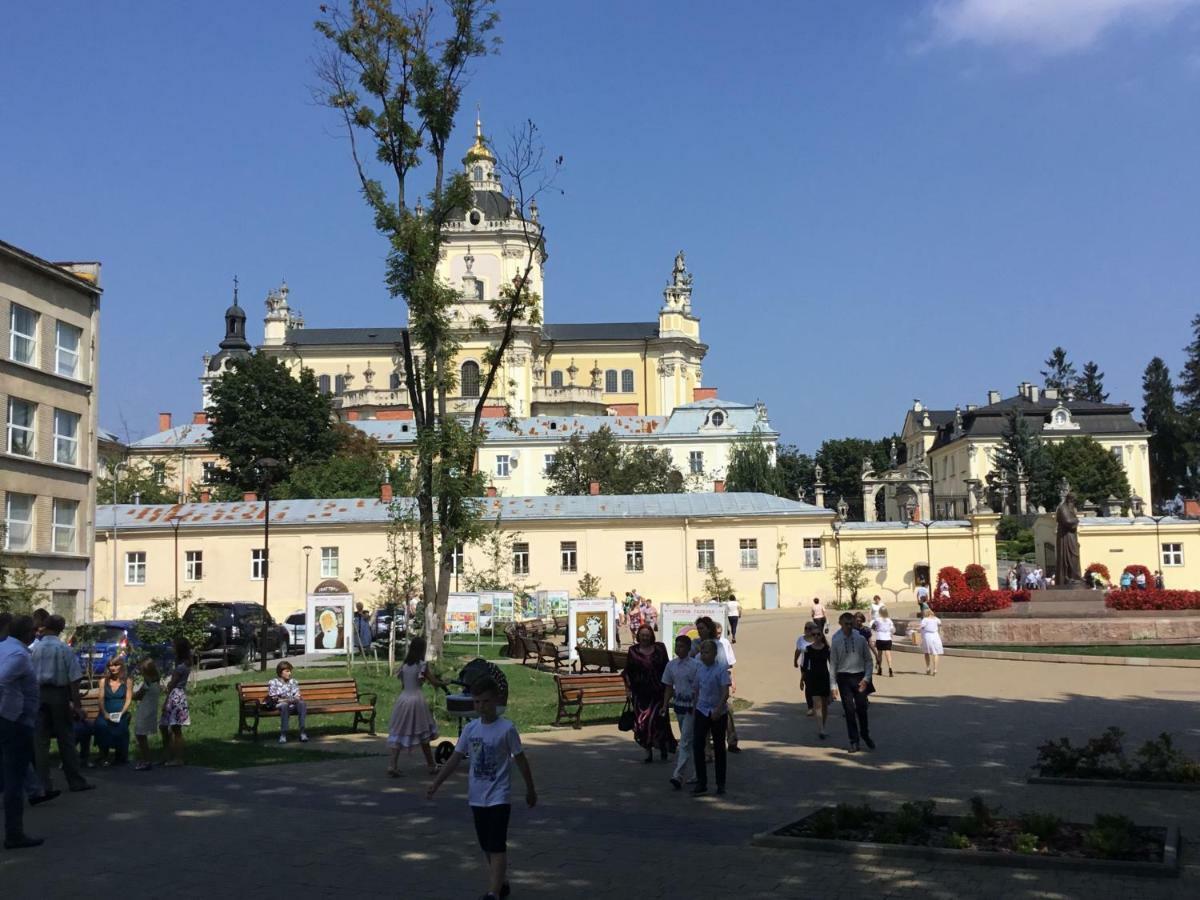 Apartment On Sheptytskyh 27 Львов Экстерьер фото